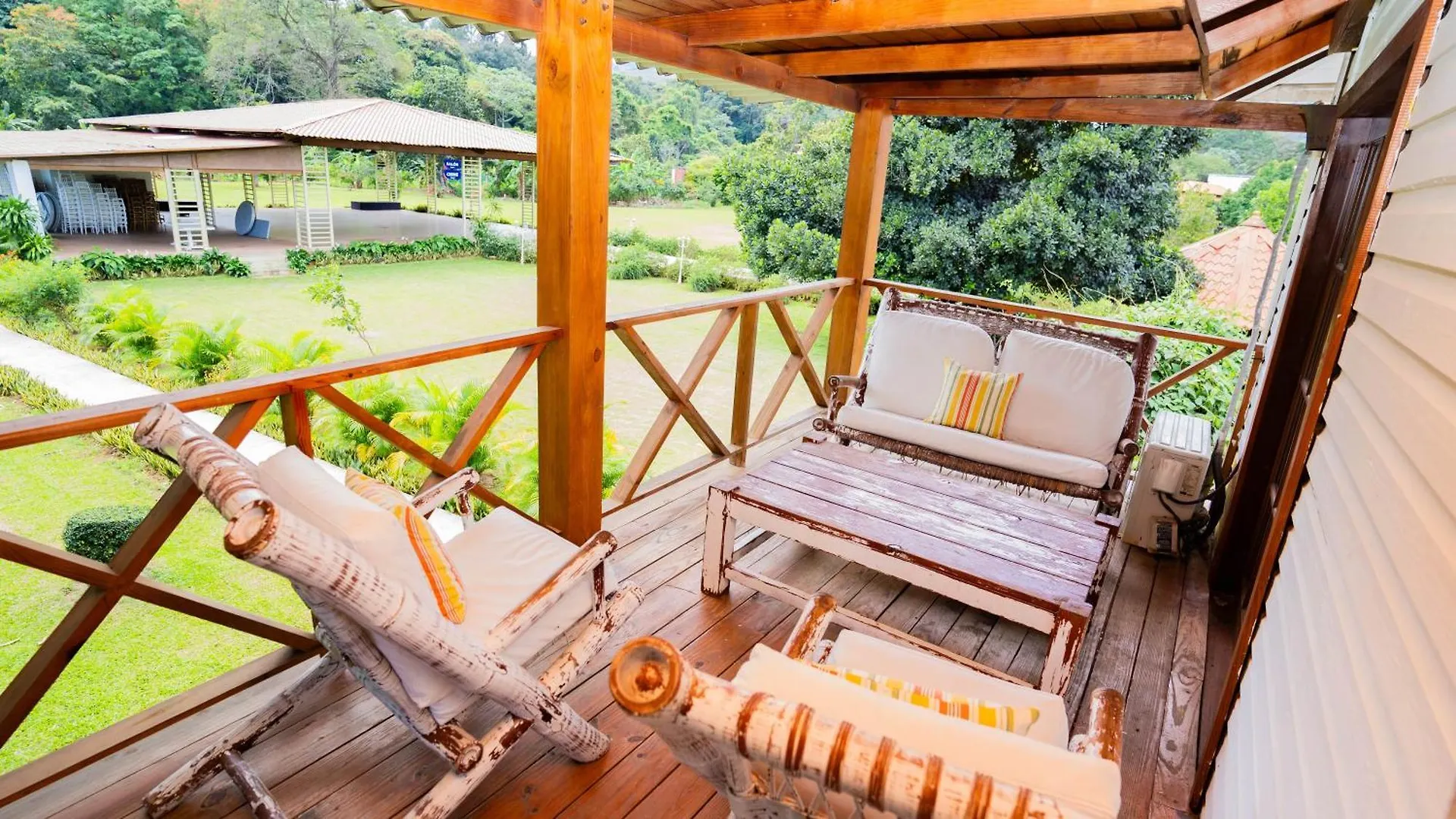 Guacamayos Hotel Bonao