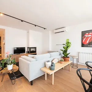 Petit Luxe L'atic , Terrassa España