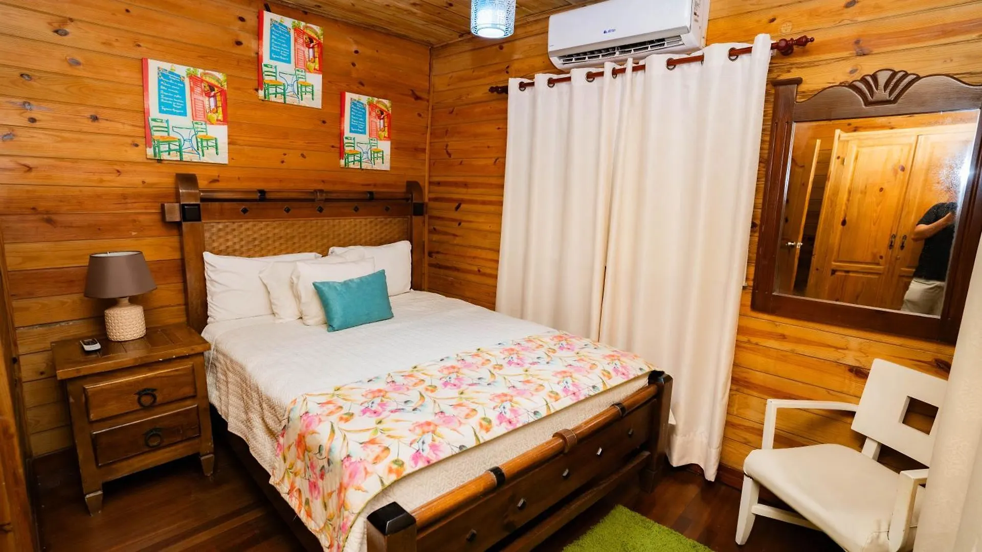 Guacamayos Hotel Bonao